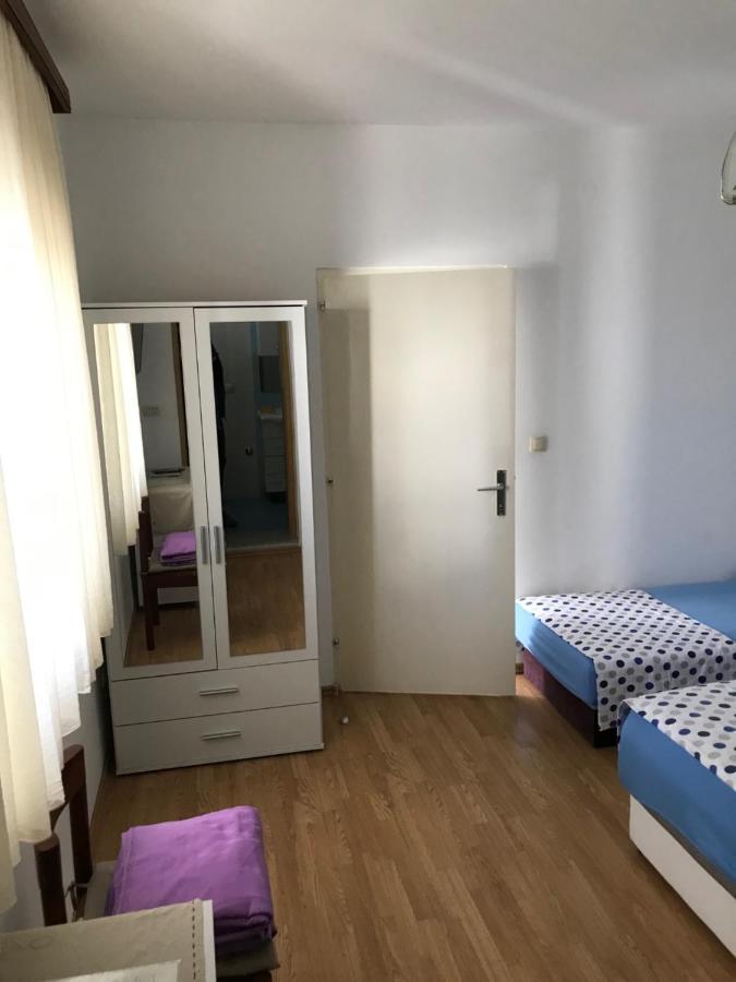 Tona Apartments Трогир Экстерьер фото