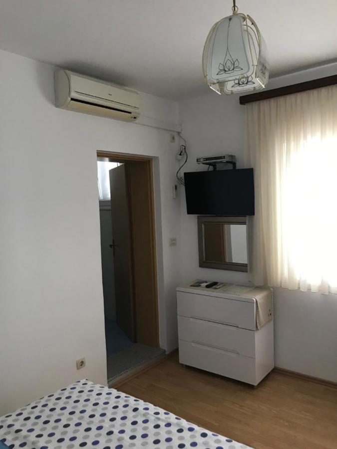 Tona Apartments Трогир Экстерьер фото