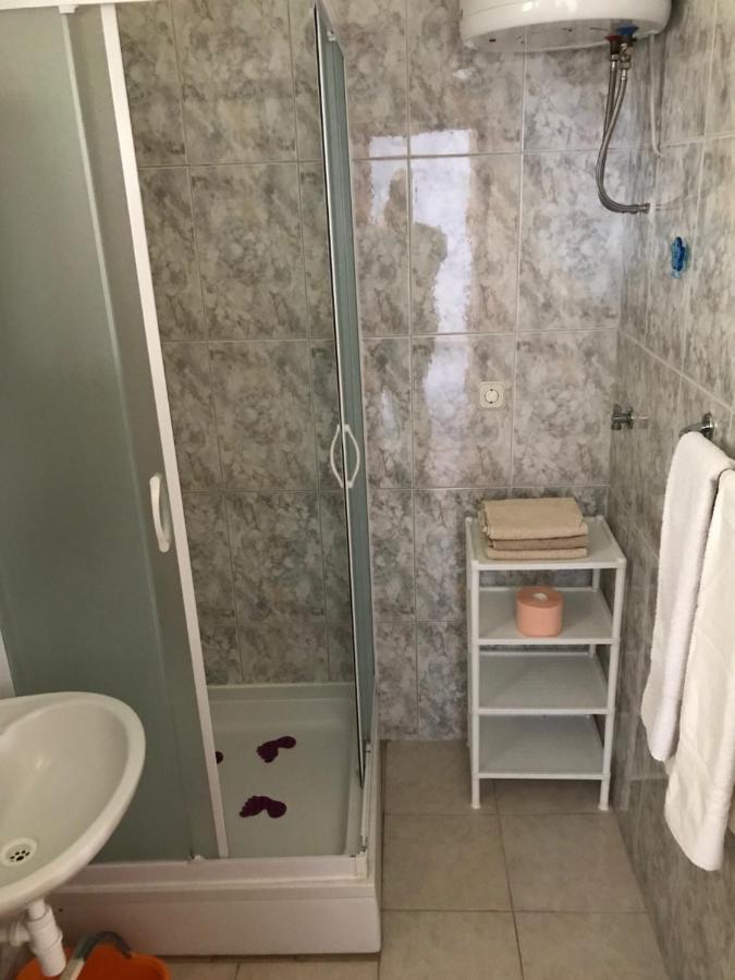 Tona Apartments Трогир Экстерьер фото